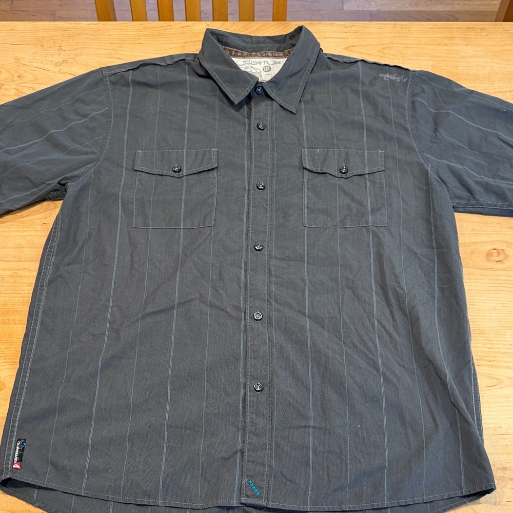 Quiksilver Gray Casual Button Down Shirt